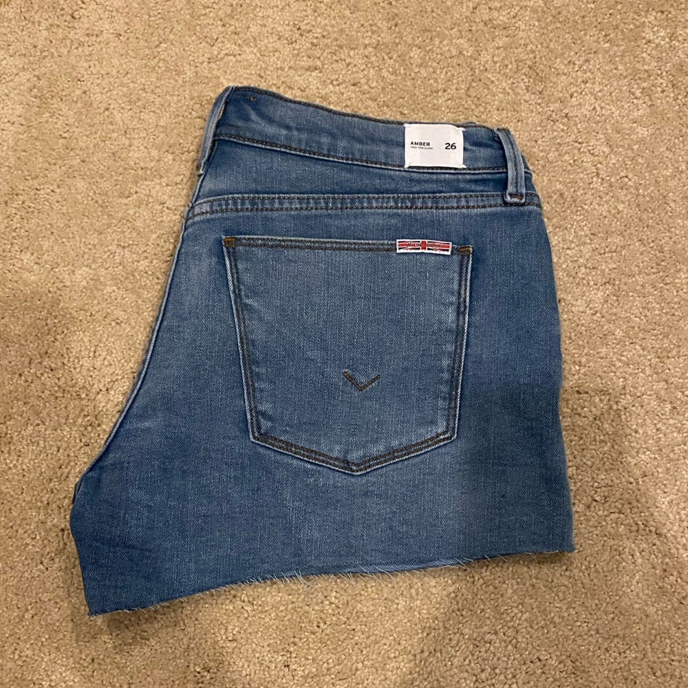Hudson | Amber raw edge hem jean short